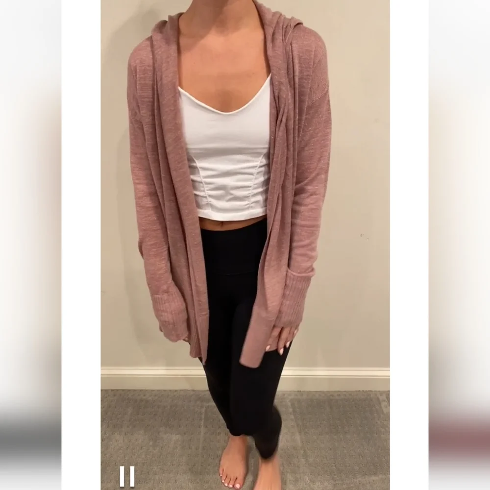 Lululemon Calm and Collected Wrap, Size Small Euc dusty pink